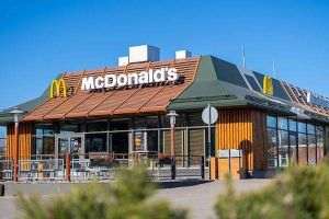 McDonald's îşi va intensifica investiţiile în inteligenţă artificială până în 2027